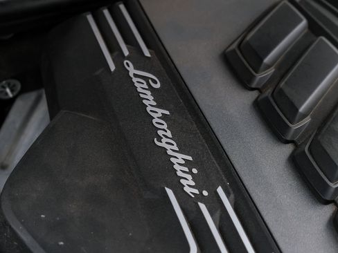 Used 2020 Lamborghini Urus image 57