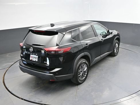 Used 2024 Nissan Rogue S AWD/4WD image 28