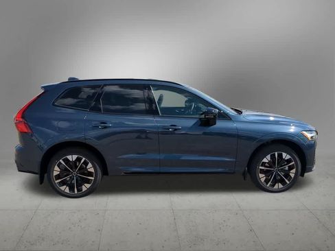 New 2027 Volvo XC60 B5 Plus AWD/4WD image 7