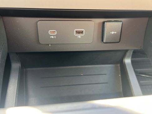 Used 2022 Land Rover Defender 110 X-Dynamic HSE image 26