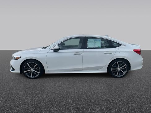 Used 2022 Honda Civic Touring image 6