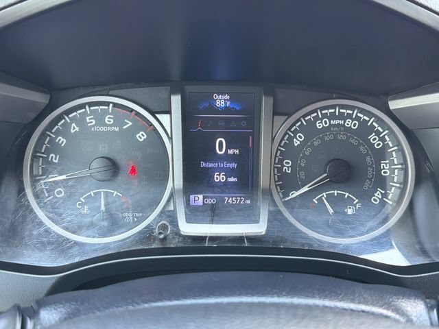 Used 2019 Toyota Tacoma SR5 AWD/4WD image 11