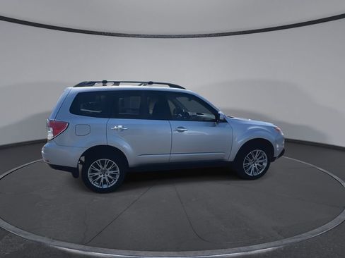 Used 2013 Subaru Forester 2.5X Premium w/ All-Weather Pkg image 9