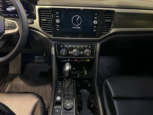 Used 2022 Volkswagen Atlas SE image 16
