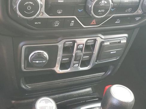 Used 2021 Jeep Wrangler Unlimited Sport AWD/4WD image 20