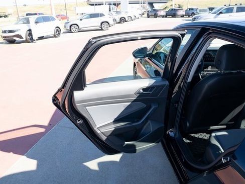 New 2026 Volkswagen Jetta SE image 12