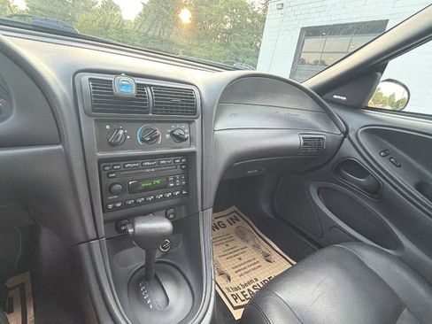 Used 2004 Ford Mustang GT Premium RWD image 25