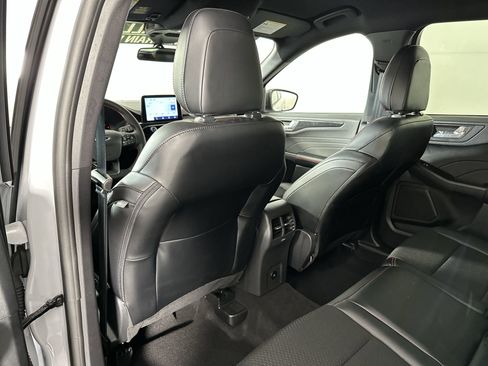 Used 2025 Ford Escape ST-Line image 28