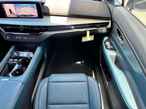 New 2026 Nissan Murano Platinum AWD/4WD image 15