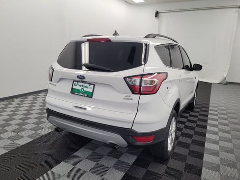 Used 2018 Ford Escape SE w/ SE Sync 3 Package FWD image 7