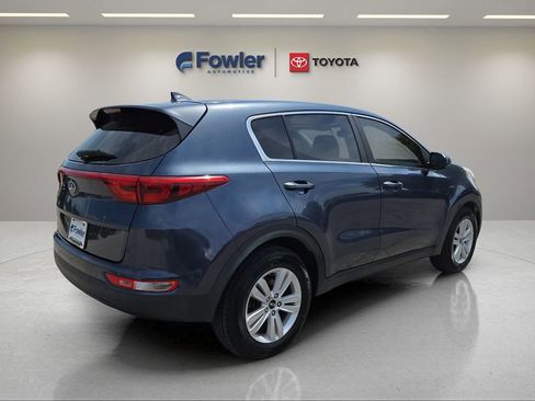 Used 2018 Kia Sportage LX AWD/4WD image 7