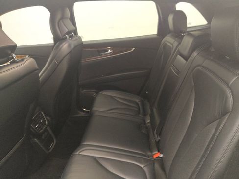 Used 2019 Lincoln Nautilus Select AWD/4WD image 18