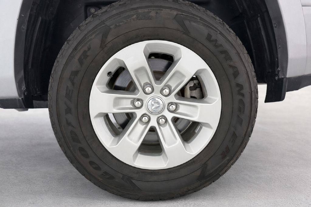Used 2022 RAM 1500 Laramie AWD/4WD image 29