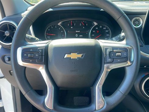 Used 2025 Chevrolet Blazer LT FWD image 21
