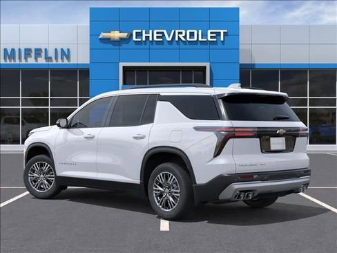 New 2026 Chevrolet Traverse LT AWD/4WD image 3