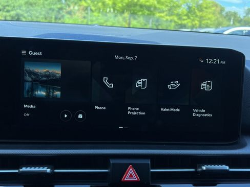 New 2027 Kia Sportage LX w/ LX Convenience Package FWD image 26