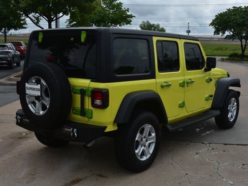 Used 2022 Jeep Wrangler Unlimited Sport AWD/4WD image 5