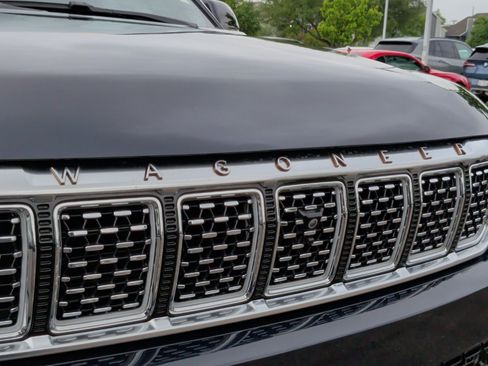 Used 2023 Jeep Grand Wagoneer Series III image 14