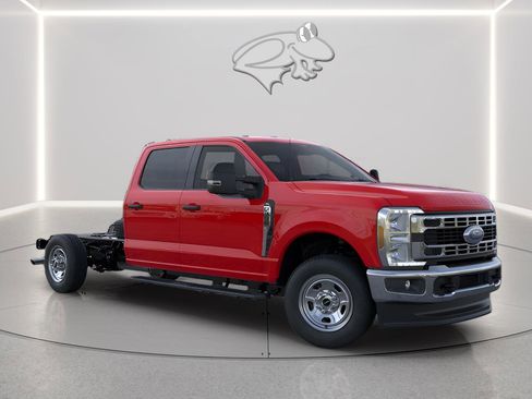 New 2026 Ford F350 XL w/ XL Chrome Package image 7