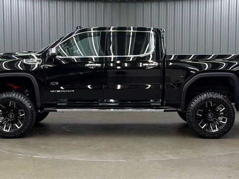 Used 2026 GMC Sierra 1500 SLT w/ SLT Premium Plus Package AWD/4WD image 2