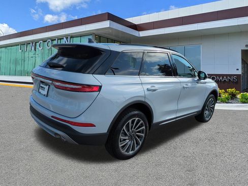 New 2026 Lincoln Corsair Reserve image 4