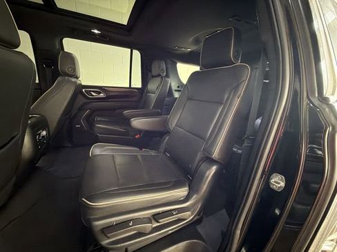 Certified 2022 GMC Yukon XL SLT w/ SLT Premium Package image 24