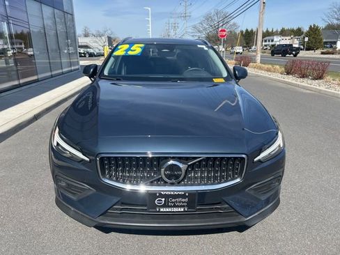 Certified 2025 Volvo V60 B5 Cross Country Plus image 7