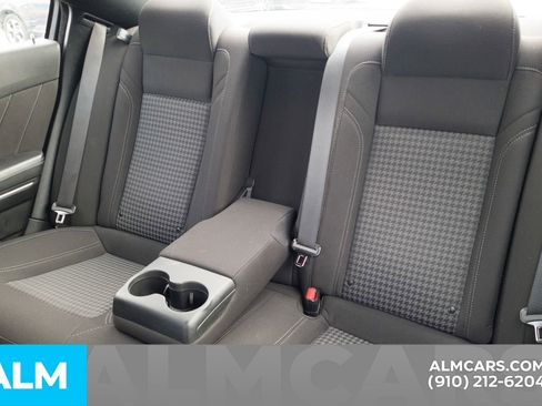 Used 2023 Dodge Charger SXT image 17