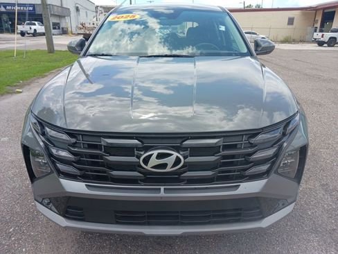 Used 2025 Hyundai Tucson SE FWD image 8