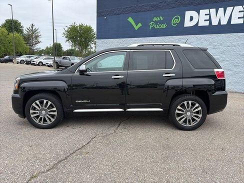 Used 2017 GMC Terrain Denali AWD/4WD image 2