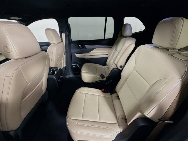 Used 2026 Buick Enclave Preferred AWD/4WD image 28