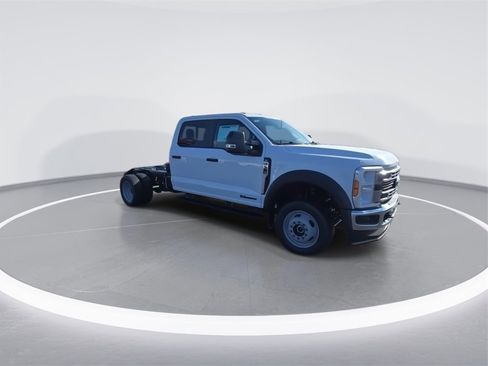 New 2025 Ford F550 4x4 Crew Cab Super Duty image 2
