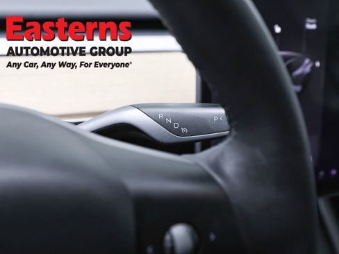 Used 2022 Tesla Model Y Performance image 13