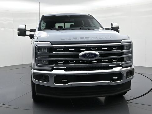 Used 2024 Ford F250 Lariat w/ Lariat Ultimate Package AWD/4WD image 3