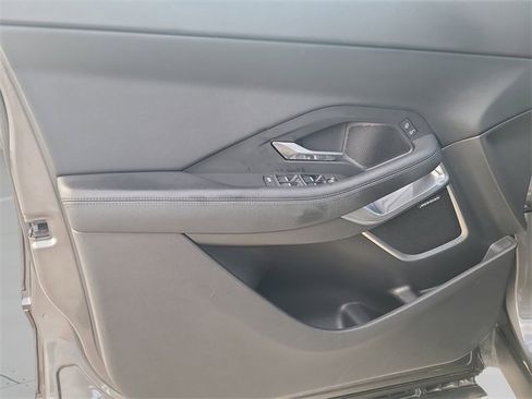 Used 2020 Jaguar E-PACE image 20