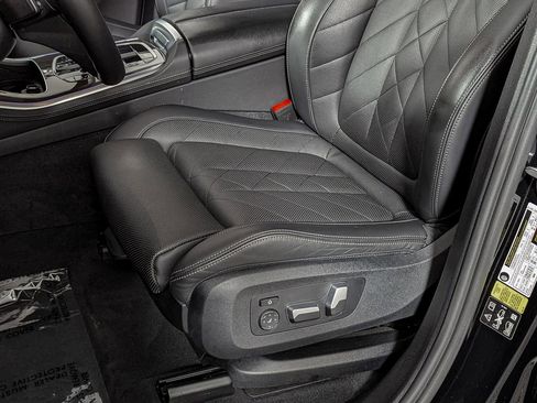 Certified 2023 BMW X5 xDrive40i w/ Premium Package image 18