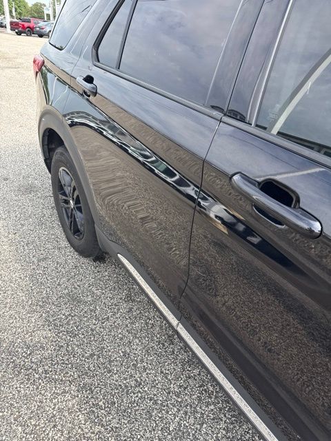 Used 2022 Ford Explorer XLT AWD/4WD image 21