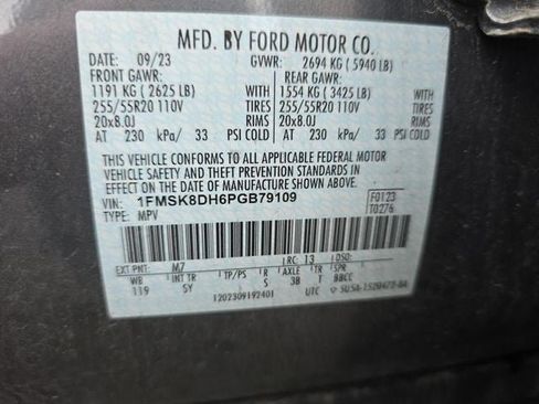 Used 2023 Ford Explorer XLT w/ Equipment Group 202A AWD/4WD image 14