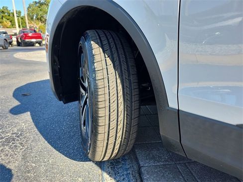 Certified 2022 Volkswagen Tiguan S image 32