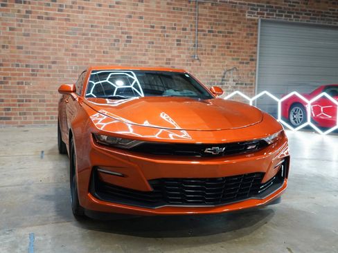 Used 2022 Chevrolet Camaro SS RWD image 4