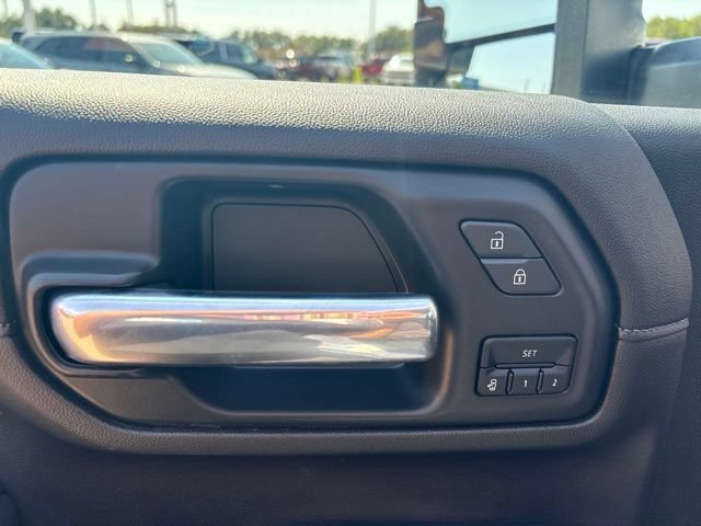 Used 2023 GMC Sierra 2500 SLT w/ SLT Premium Package AWD/4WD image 14