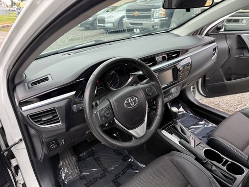Used 2014 Toyota Corolla S FWD image 10