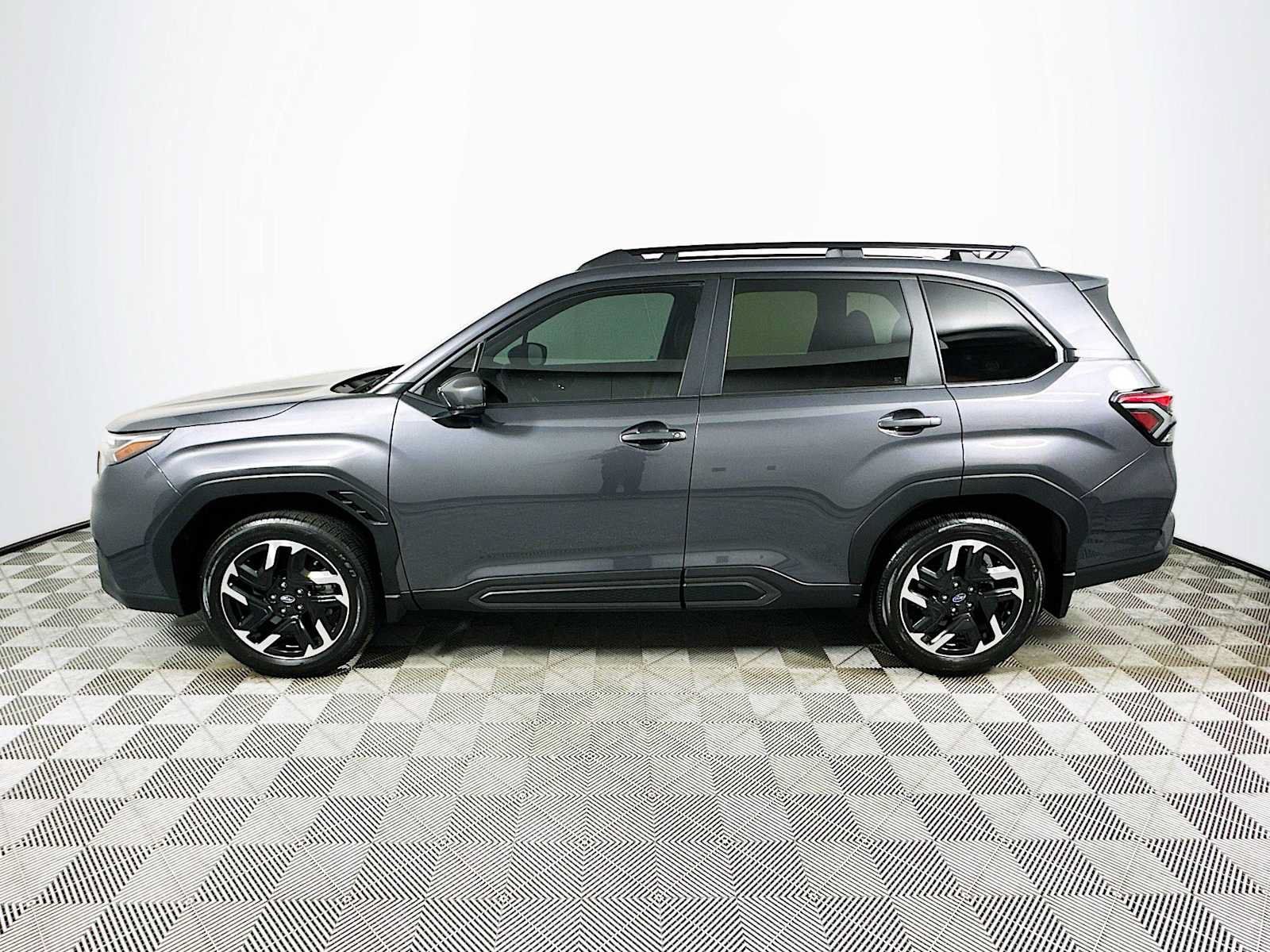 Used 2026 Subaru Forester Limited AWD/4WD image 4