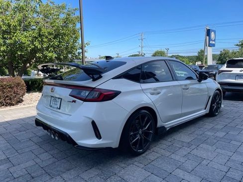 Used 2025 Honda Civic Type R image 6