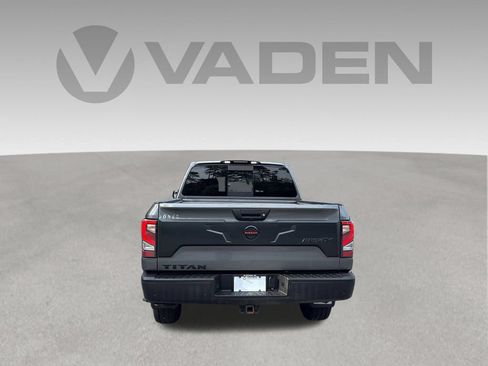 Used 2021 Nissan Titan PRO-4X w/ Pro-4x Convenience Package AWD/4WD image 25