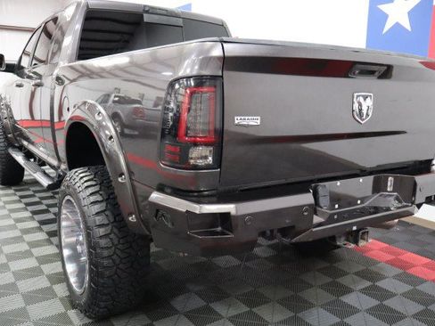 Used 2016 RAM 2500 Laramie w/ Convenience Group RWD image 11