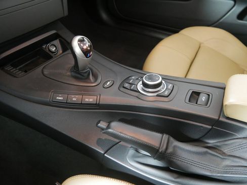 Used 2009 BMW M3 Convertible RWD image 24