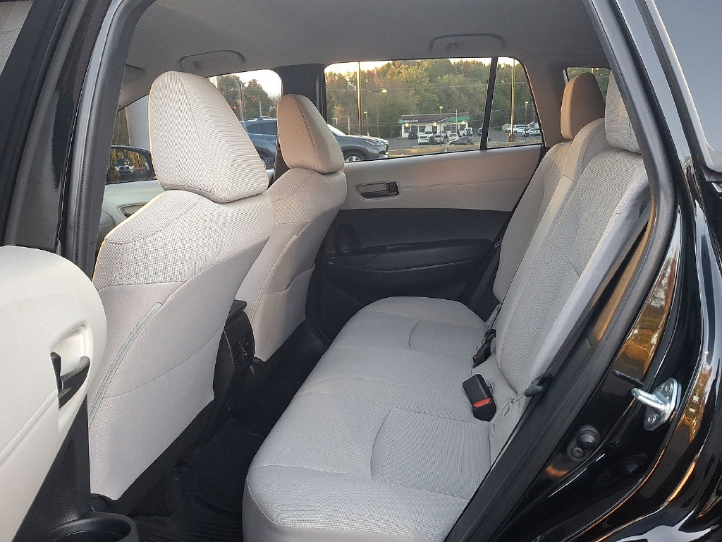 Used 2022 Toyota Corolla Cross LE FWD image 25