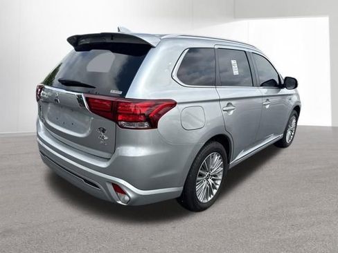 Used 2022 Mitsubishi Outlander LE AWD/4WD image 4