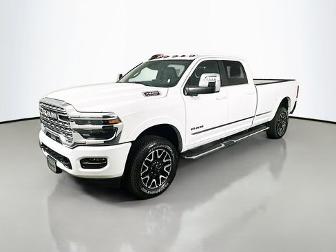 New 2026 RAM 2500 Limited w/ Towing Technology Group image 3